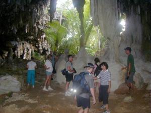 Entrance to Anataketake cave